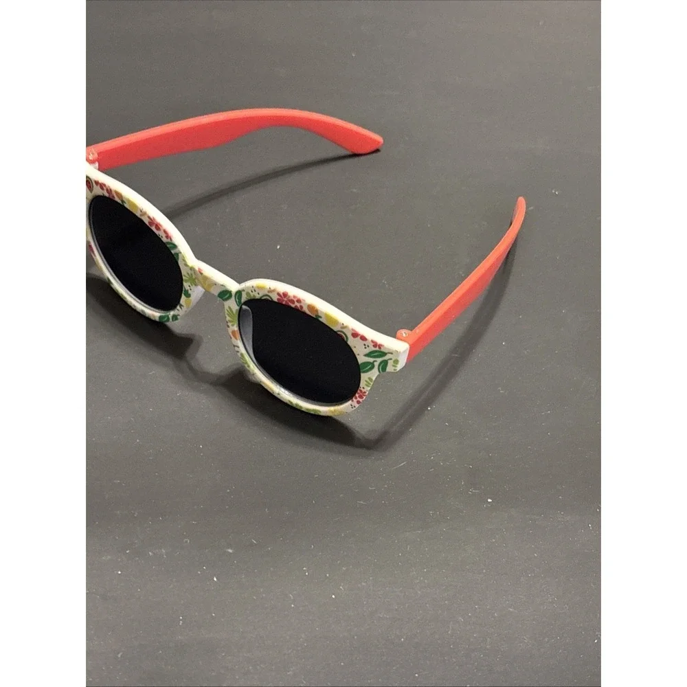 Fashion Union children sunglasses